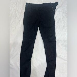 White House Black Market Black Suede Skinny Pants – Size 0